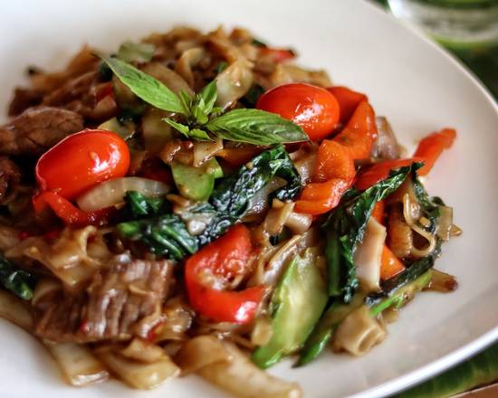 Pad Kee Mao (Drunken Noodle)
