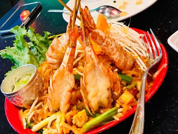 Pad Thai Jumbo Prawns