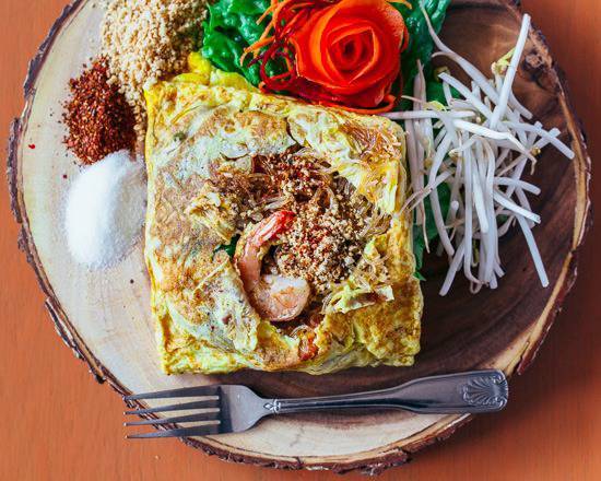 Pad Thai Kung Sod Haw Khai Secret Menu Noodle Dish