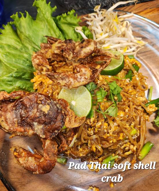 Pat Thai with soft shell crab