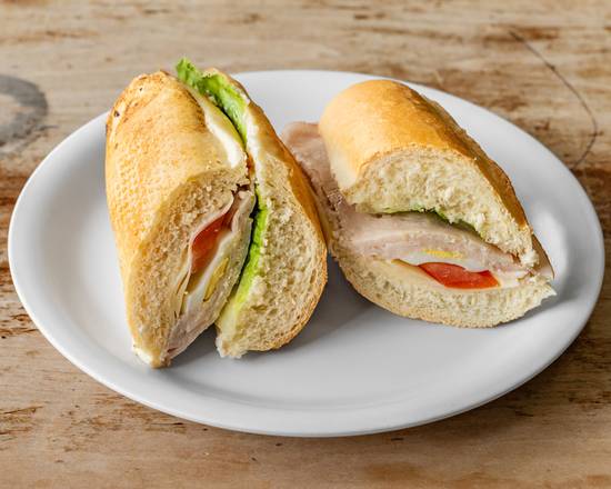 Petit Pain Sandwich (Turkey)
