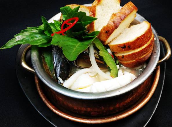 Poh Tak (Thai Style Bouillabaisse)