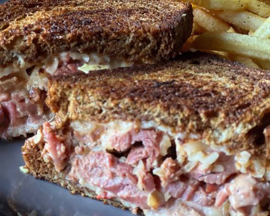 Reuben Sandwich & Side