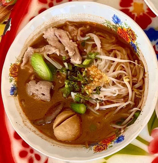 S1 Boat noodle pork
