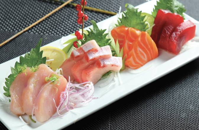 Sakana Sashimi Combo