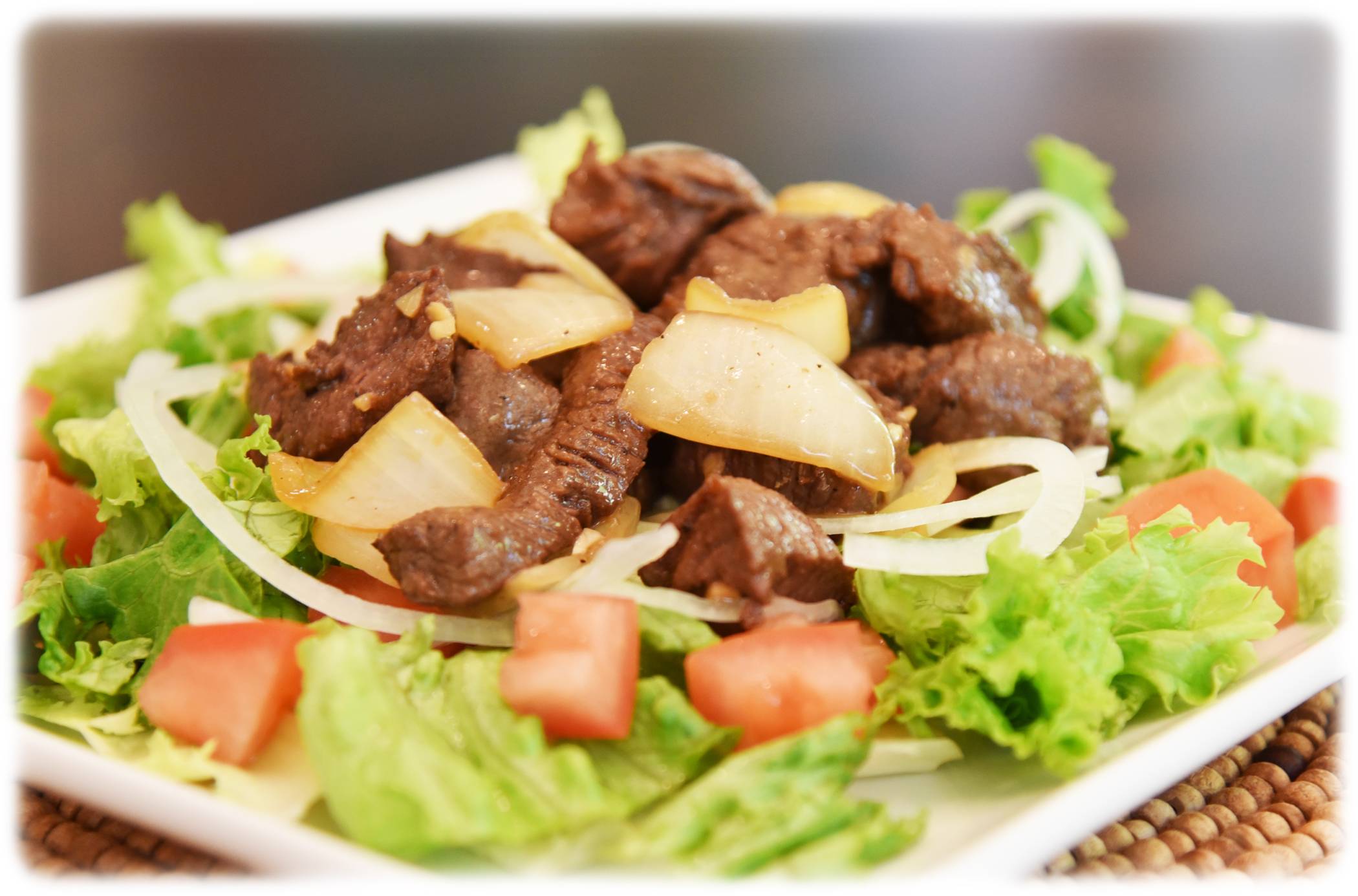 Salad Shaking Filet Mignon (Xa Lat Bo Luc Lac)