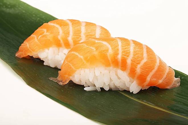 Salmon a La Carte (2 pcs)