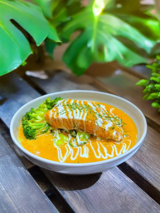 Salmon Chu Chee