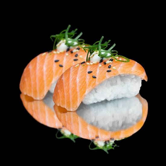 Salmon Nigiri