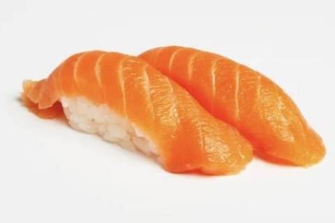 Salmon (Sake) Sushi (2 pcs)