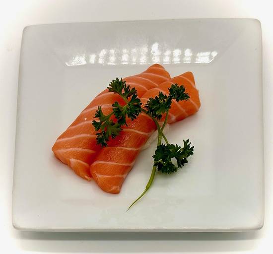 Salmon / Sake Sushi