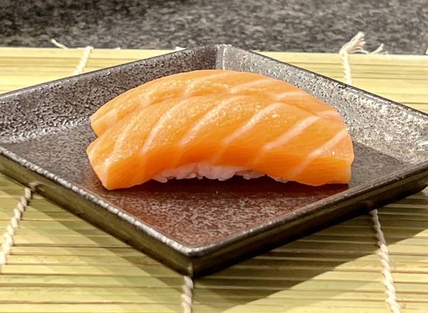 Salmon (Sake) Sushi