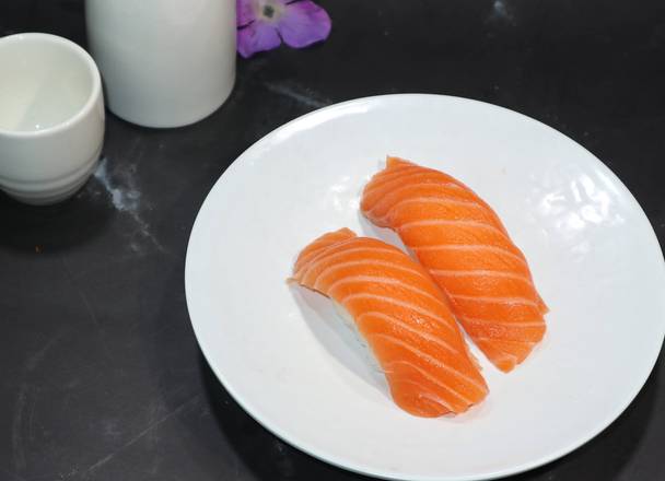 Salmon Sushi