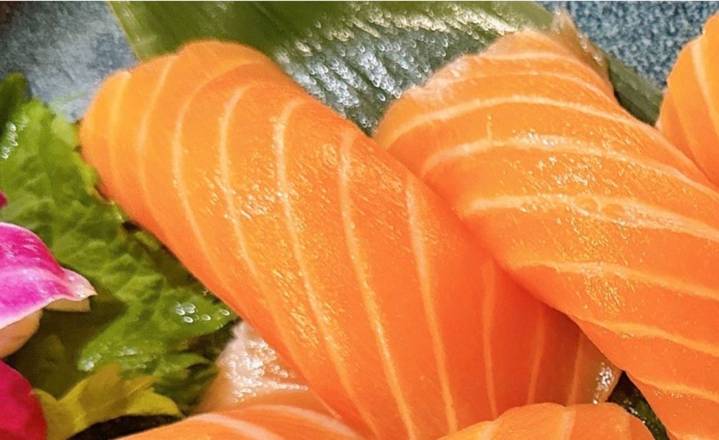 Salmon Sushi
