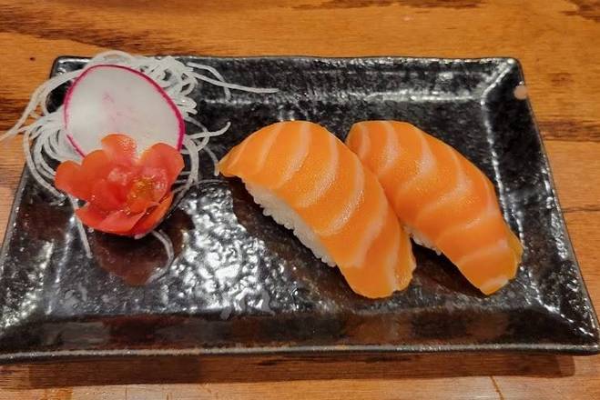 Salmon Sushi