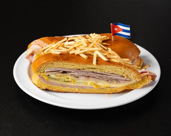 Sandwich De Media Noche