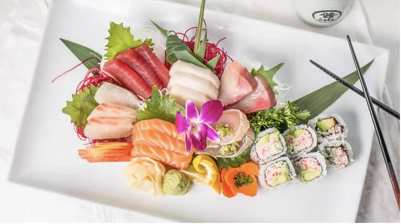 Sashimi Dinner Deluxe
