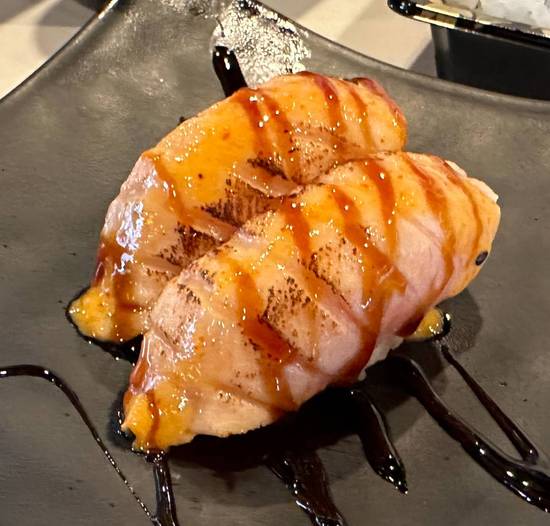 Seared Salmon 2pcs
