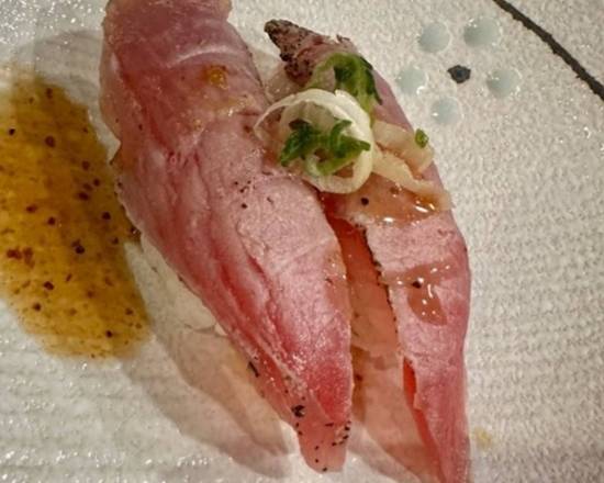 Seared Tuna Sushi
