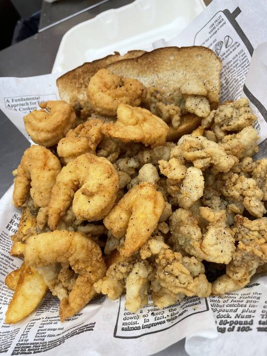Shrimp & Whole Clam (Quahogs) Mixed Platter