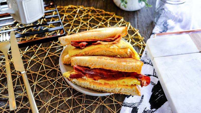 Simple Brekky Sandwich