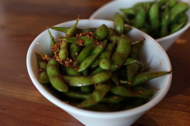 Spicy Garlic Edamame