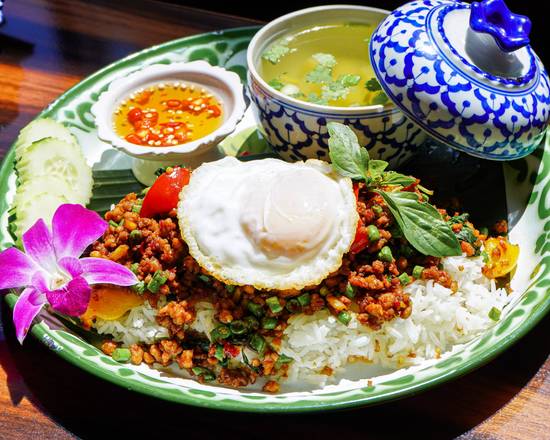 Spicy Thai Basil Chicken