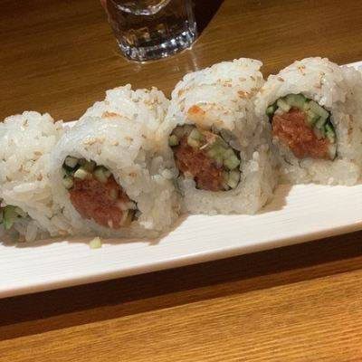 SPICY TUNA ROLL