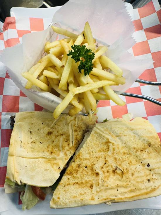 Steak Sandwich (Sandwich de Bistec)