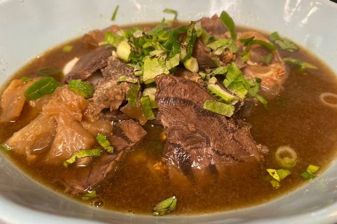 Steamed Beef and Beef Tendon Noodle soup