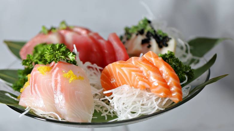 Sushi Deluxe (10 pcs)