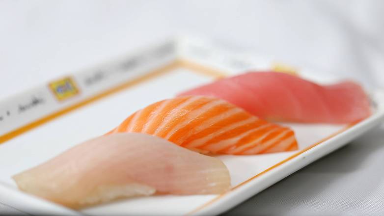 Sushi Sampler