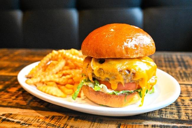 TAVERN BURGER*