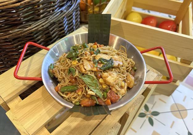 Thai Basil Fried Ramen/Udon