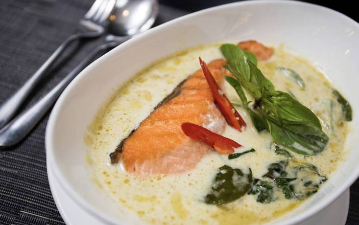 Thai Green Curry with 8oz. Salmon
