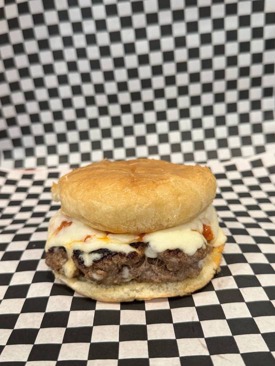 The Cowabunga Pizza burger (1/4 Ib)