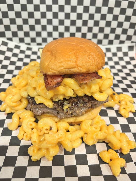 The Fantastic 4 Mac and Cheeseburger (1/4 lb)