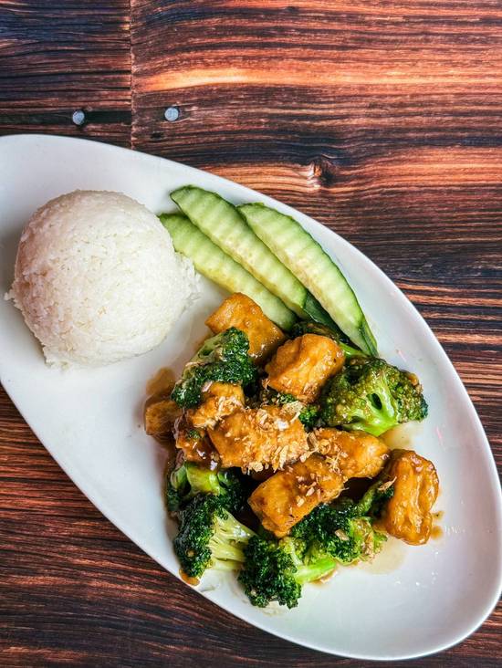 Tofu Broccoli Over Rice