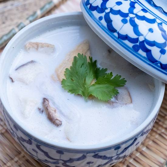 Tom Kha