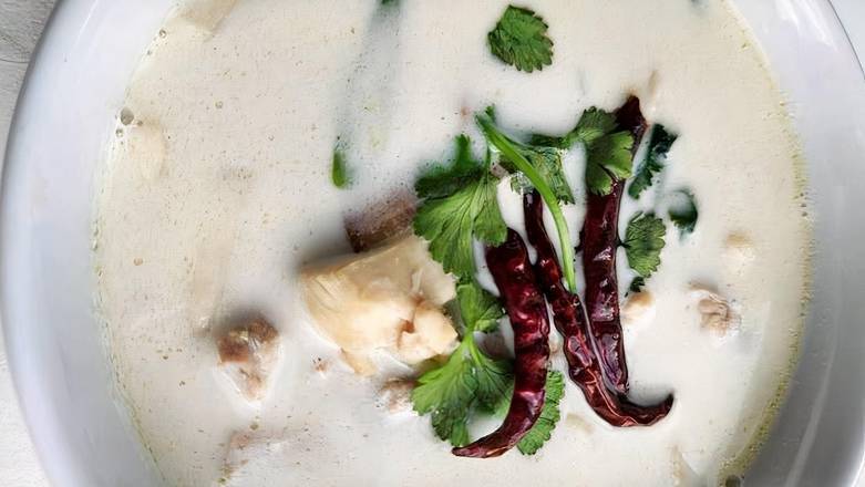 Tom Kha