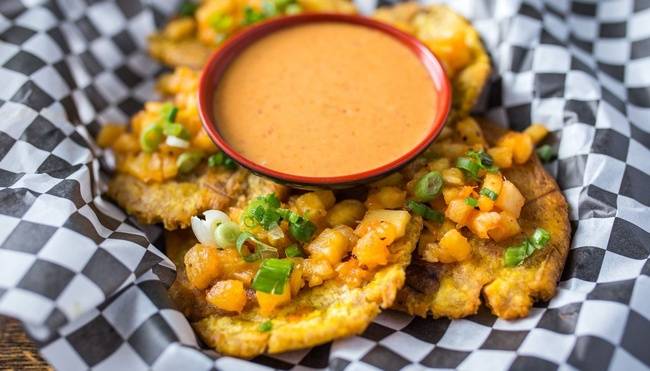 Tostones (Curry Aioli)