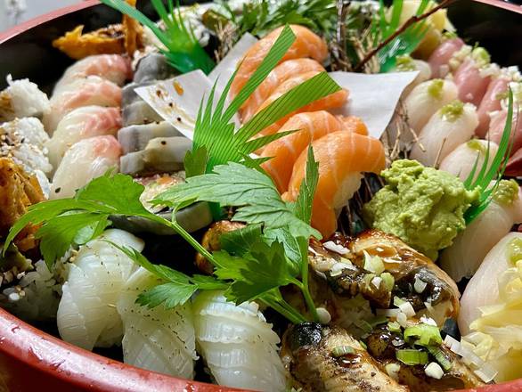 Traditional Sushi Platter