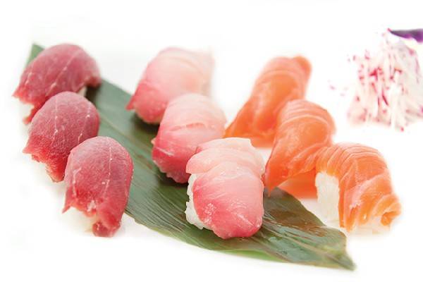 Tri Color Sushi(12pcs)