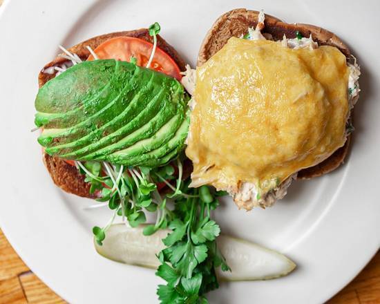 Tuna Manhattan Sandwich