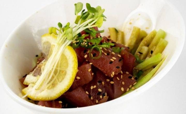 Tuna Poké Bowl
