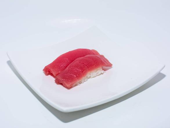 Tuna Sushi (2pcs)