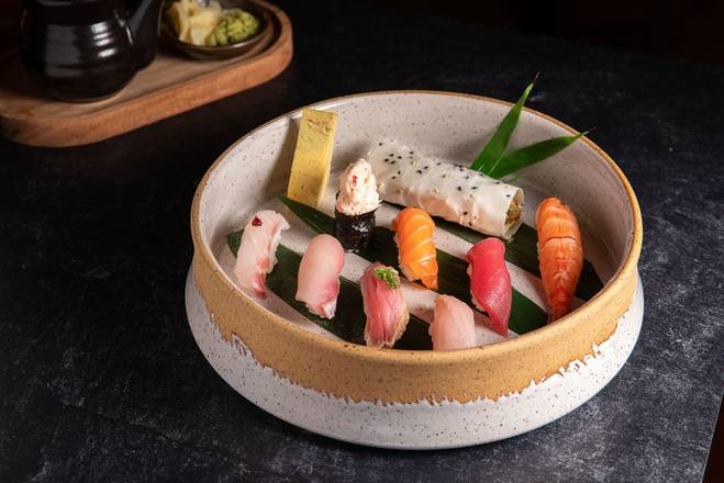 Ume Sushi Set