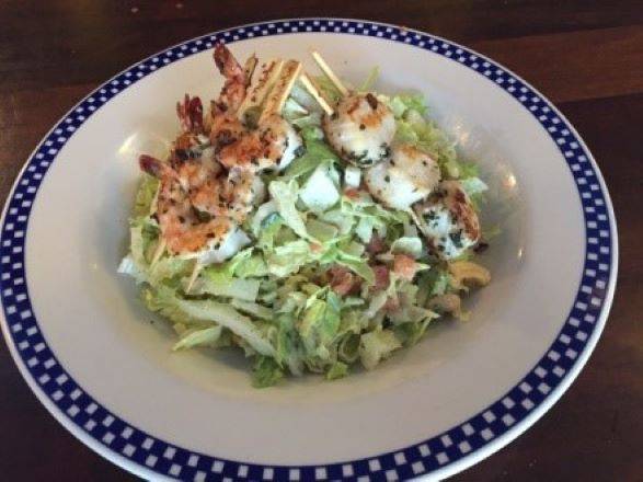 “Un†Chopped Seafood Salad