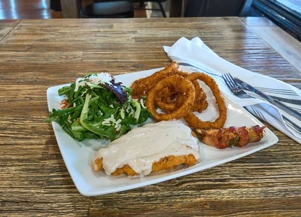 Weds: Smash Burger w/ Bone-In Wings