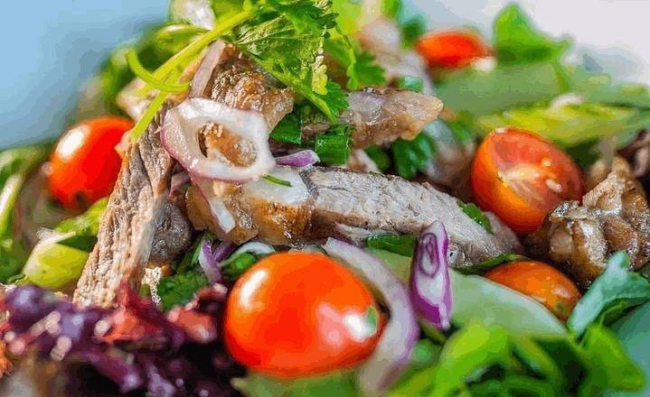 Yum Neau Steak Salad